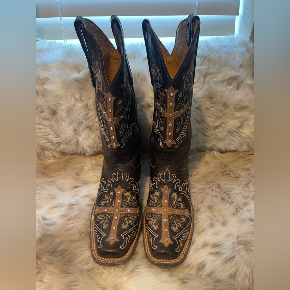 Size 8 Cross Cowboy Boots